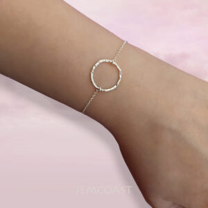 Handmade 925 Sterling silver hammered circle bracelet for women