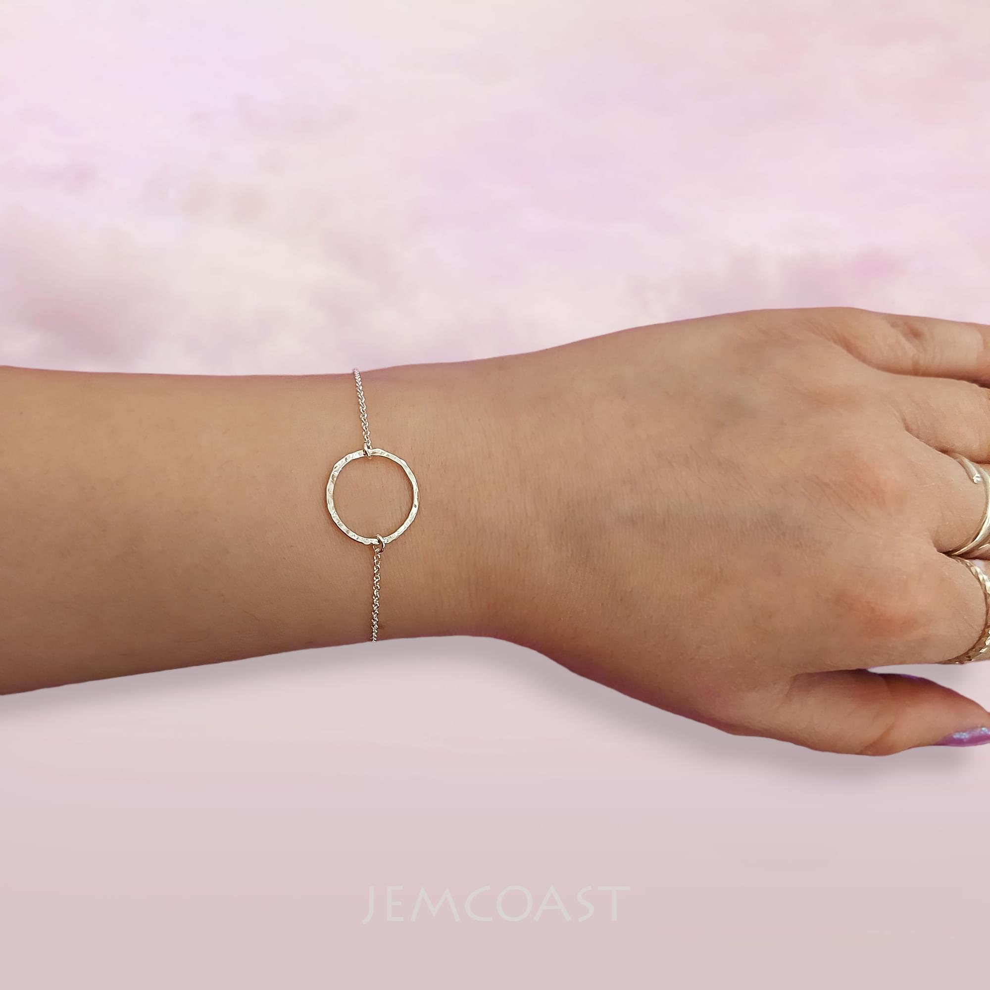 Handmade 925 Sterling silver hammered circle bracelet for women